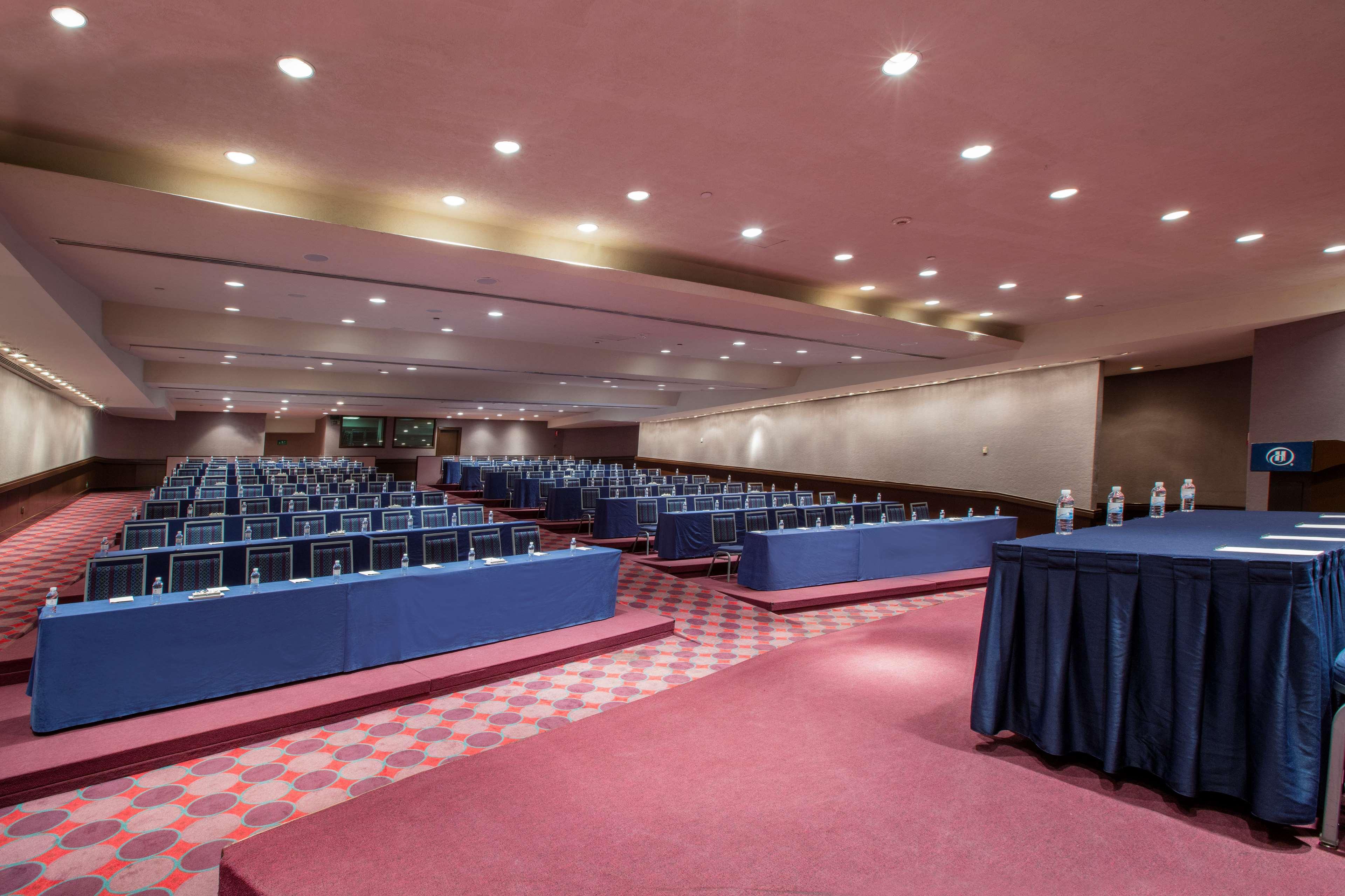 Hotel Barcelo Guadalajara Exterior foto The European Parliament's conference room